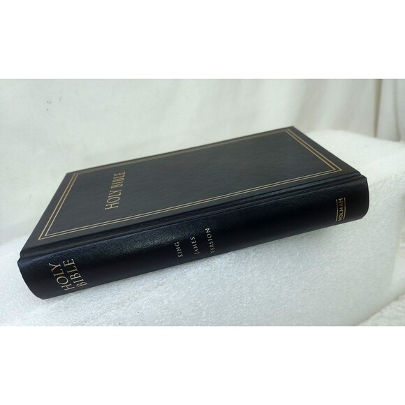 Holy Bible Black King James Version KJV Holman Black Hardcover Red Letter Ed Pew - Picture 2 of 10